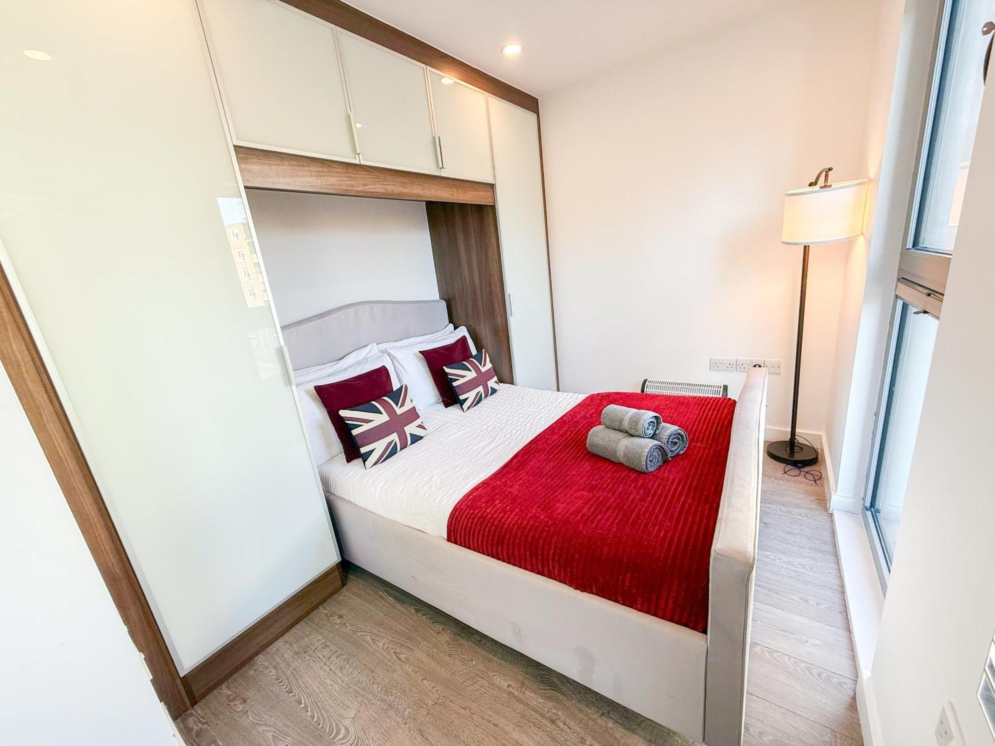 Contemporary With Private Terraces In Shoreditch, Hoxton, Islington * Londres